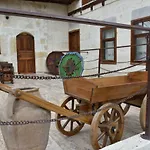 Glamada Cave Oda ve Kahvaltı 3*
