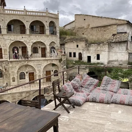 Bed & Breakfast Glamada Cave 3*
