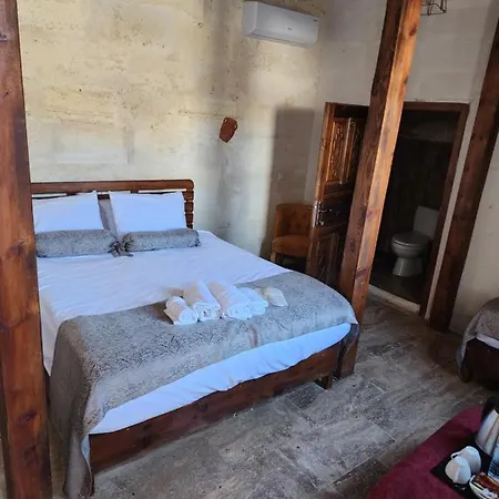 Glamada Cave Bed & Breakfast 3*