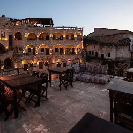 Glamada Cave Bed & Breakfast