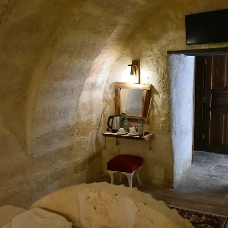 Glamada Cave Bed & Breakfast 3*