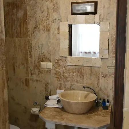 Glamada Cave Bed & Breakfast